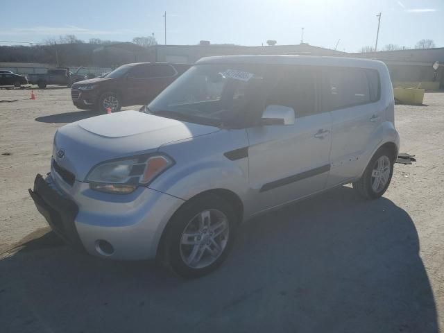 2011 KIA Soul +