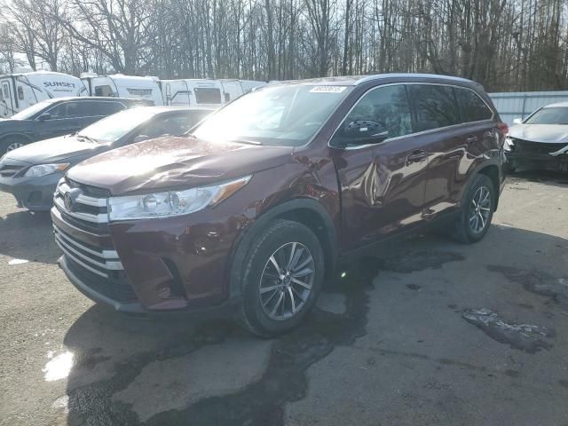 2019 Toyota Highlander SE