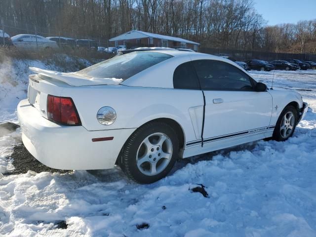 2000 Ford Mustang