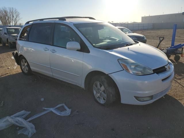 2004 Toyota Sienna XLE