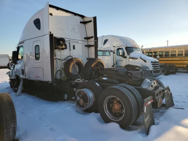 2023 Freightliner Cascadia 126