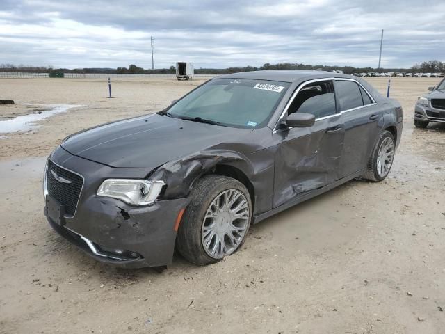 2020 Chrysler 300 Touring