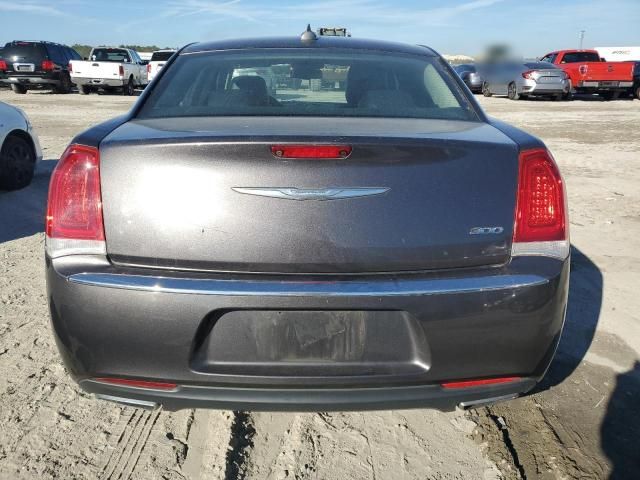 2017 Chrysler 300 Limited