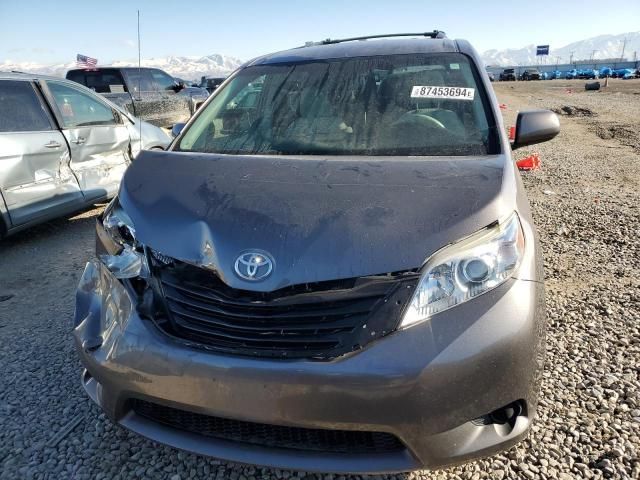 2012 Toyota Sienna LE