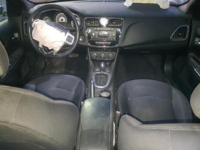 2013 Chrysler 200 Touring