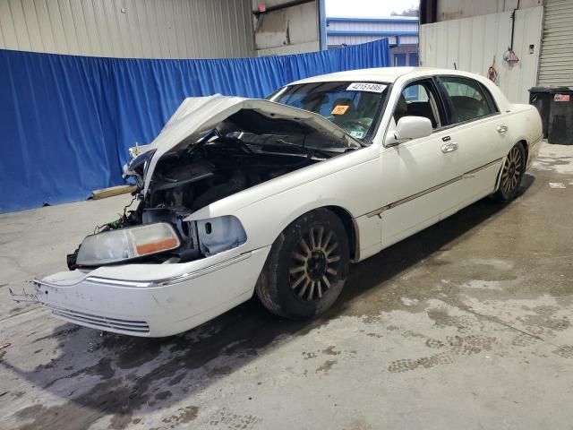 2003 Lincoln Town Car Signature