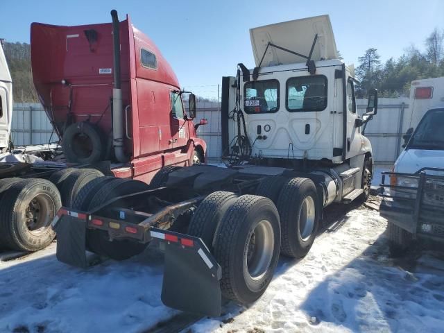 2019 Freightliner Cascadia 125