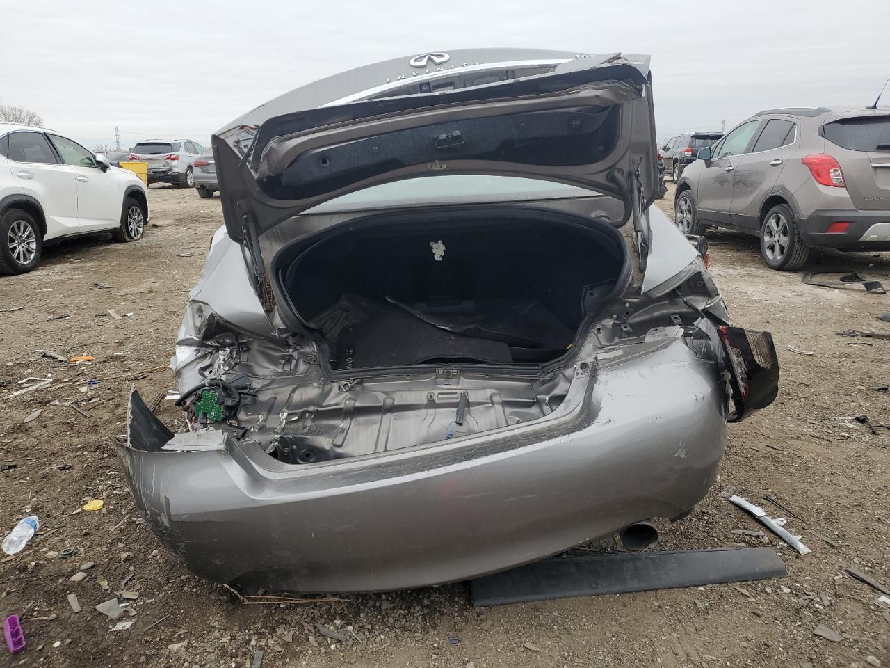 2012 Infiniti M56 x