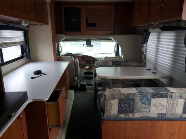 2006 Ford Econoline E450 Super Duty Cutaway Van