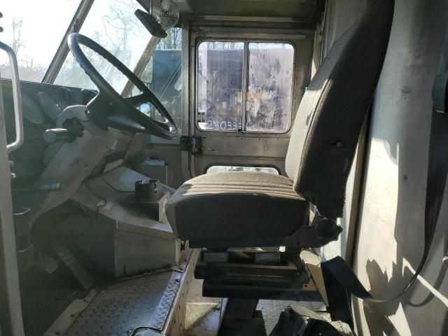 2009 Freightliner Chassis M Line WALK-IN Van