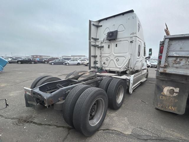 2022 Freightliner Cascadia 126