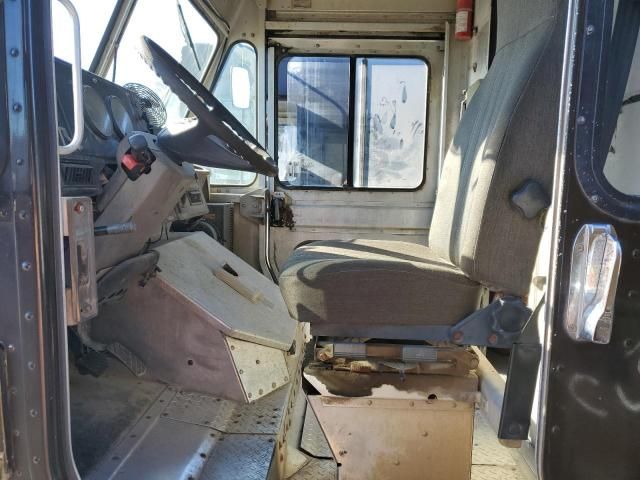 2009 Freightliner Chassis M Line WALK-IN Van