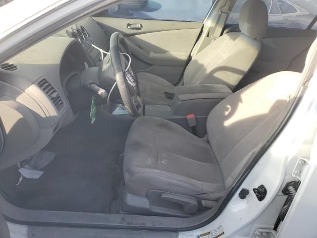 2010 Nissan Altima Base