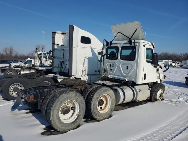 2020 Freightliner Cascadia 126