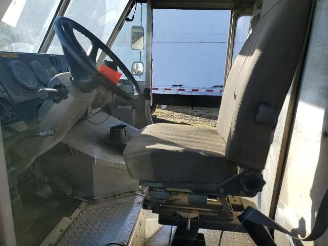 2009 Freightliner Chassis M Line WALK-IN Van