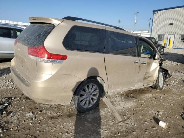 2011 Toyota Sienna LE