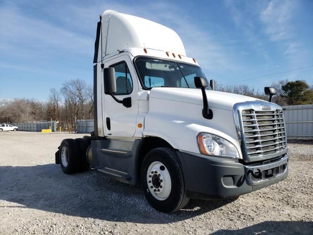 2016 Freightliner Cascadia 125