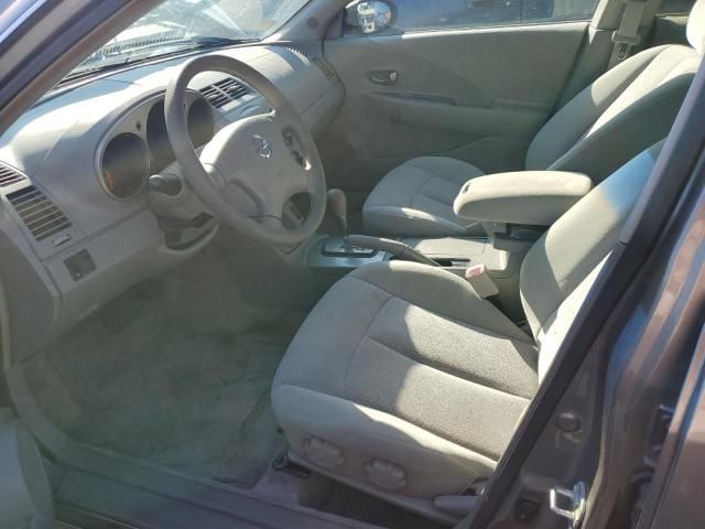 2004 Nissan Altima Base