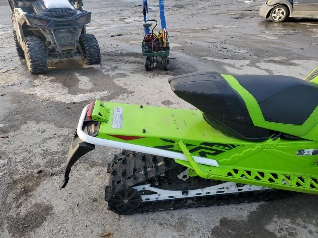 2020 Arctic Cat ZR8000