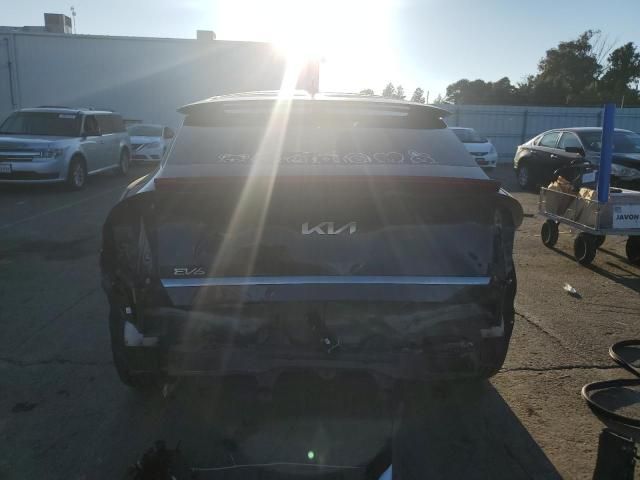 2022 KIA EV6 Light