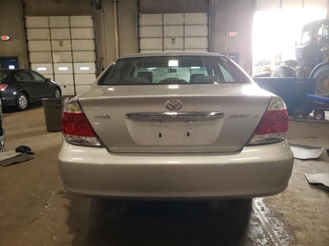 2005 Toyota Camry LE