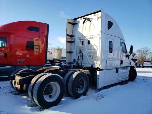 2016 Freightliner Cascadia 125