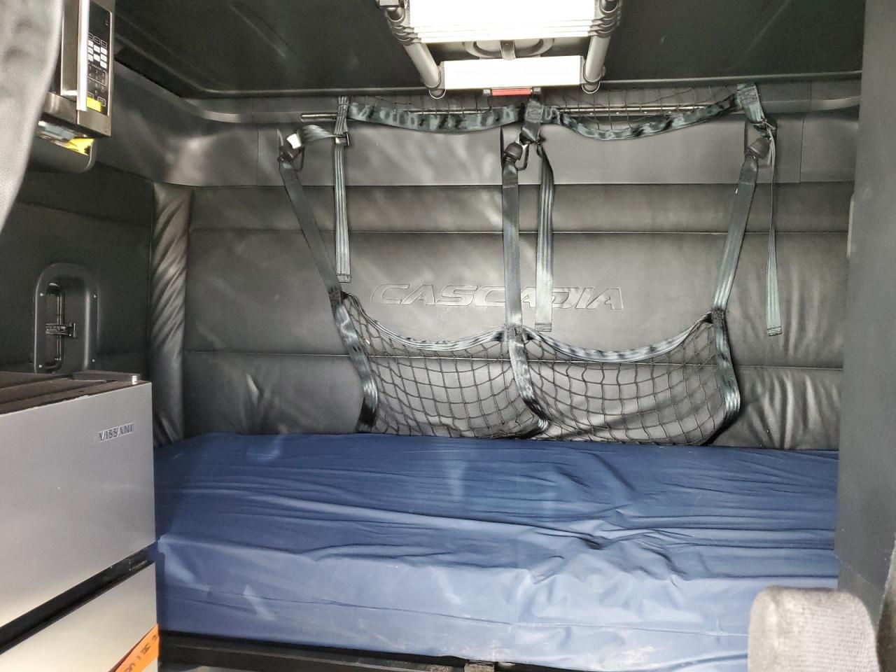 2023 Freightliner Cascadia 126