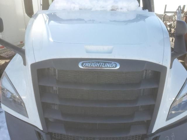 2021 Freightliner Cascadia 126