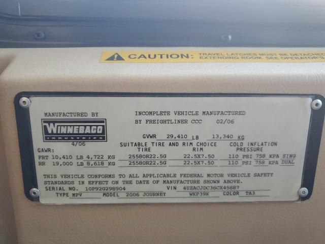 2006 Winnebago 2006 Freightliner Chassis X Line Motor Home