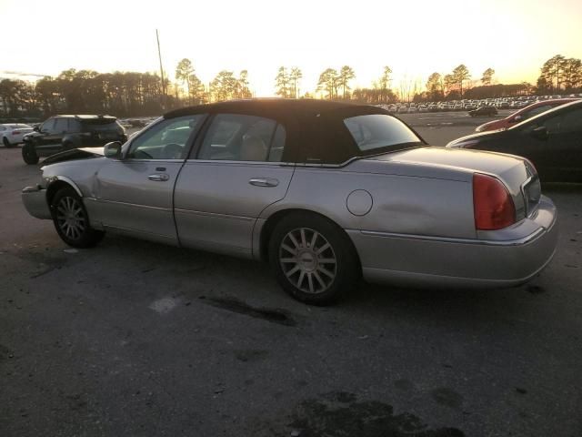 2006 Lincoln Town Car Signature