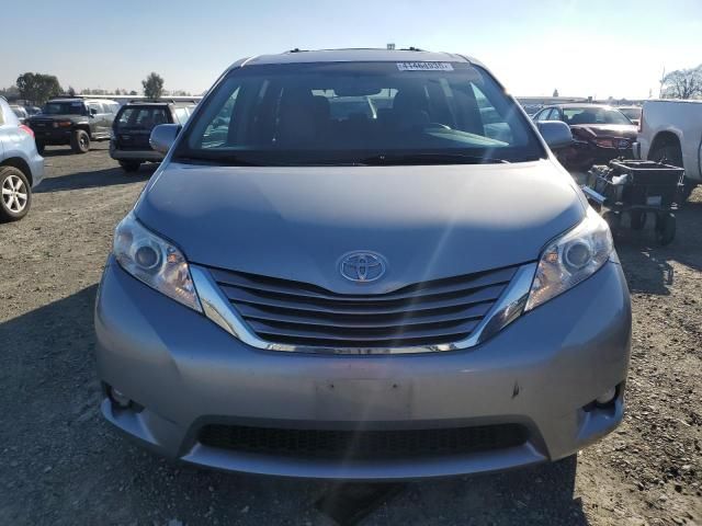 2017 Toyota Sienna XLE