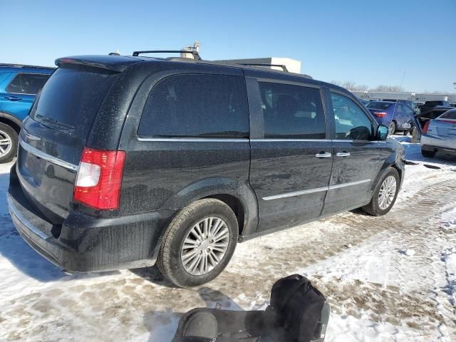 2015 Chrysler Town & Country Touring L