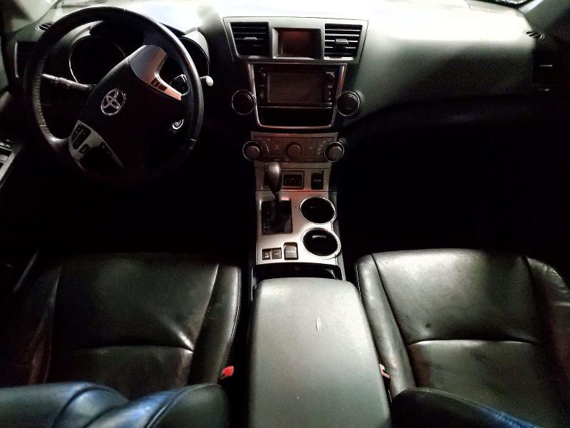 2013 Toyota Highlander se