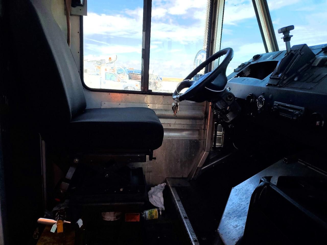 2011 Workhorse Custom Chassis 2011 Workhorse W62 Delivery Truck