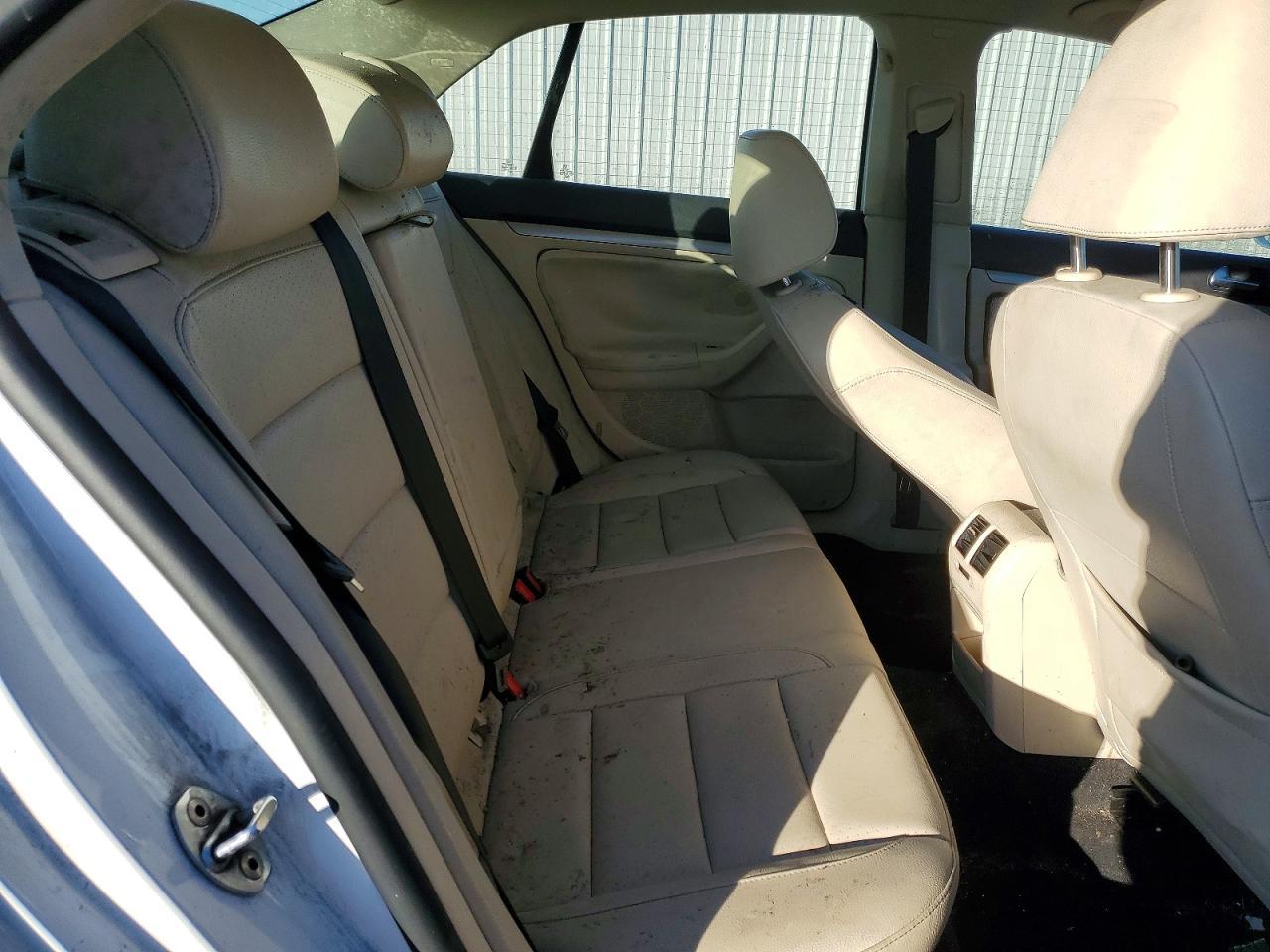 2010 Volkswagen Jetta se