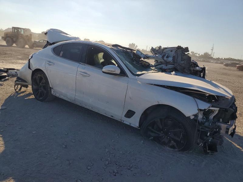 2022 Genesis G70 Base