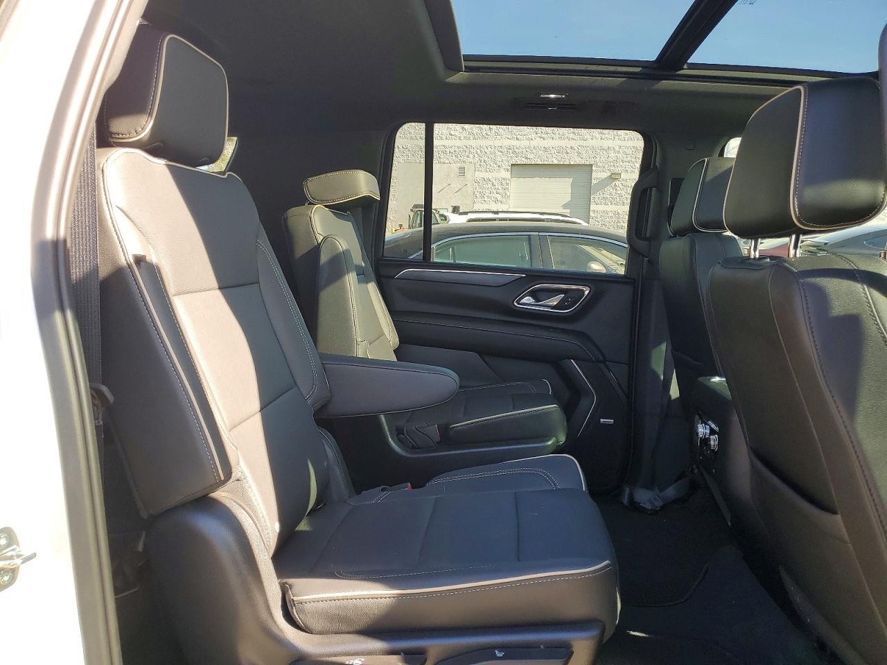 2023 GMC Yukon xl K1500 slt