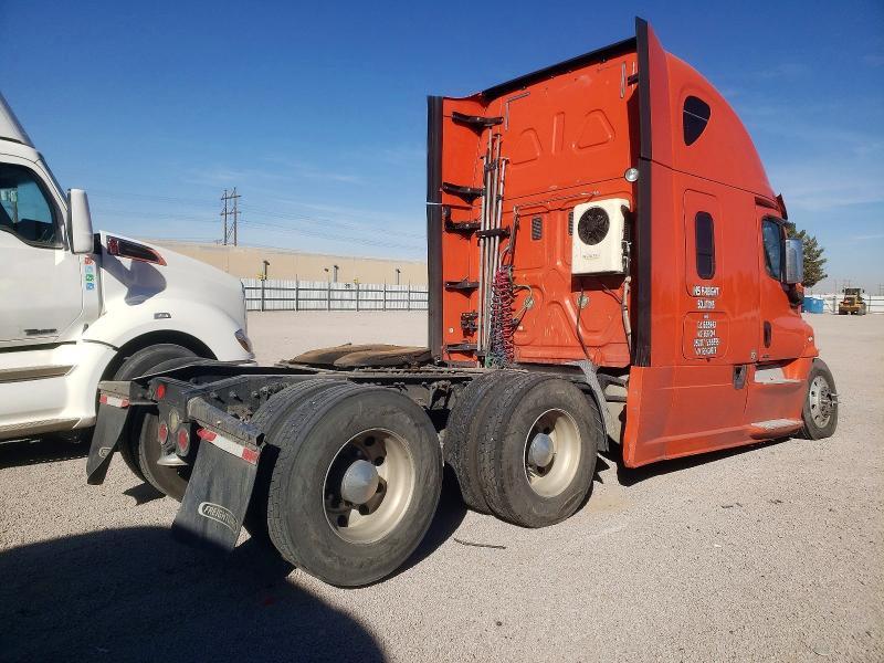 2016 Freigliner 2016 Freightliner Cascadia 125 Semi Truck