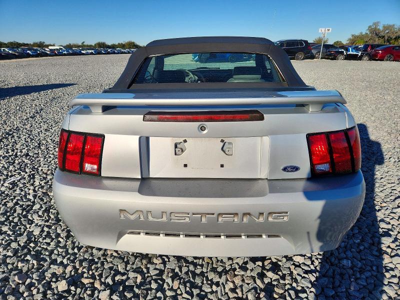 2004 Ford Mustang