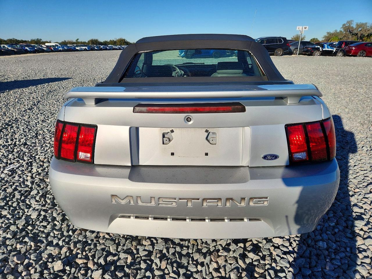 2004 Ford Mustang