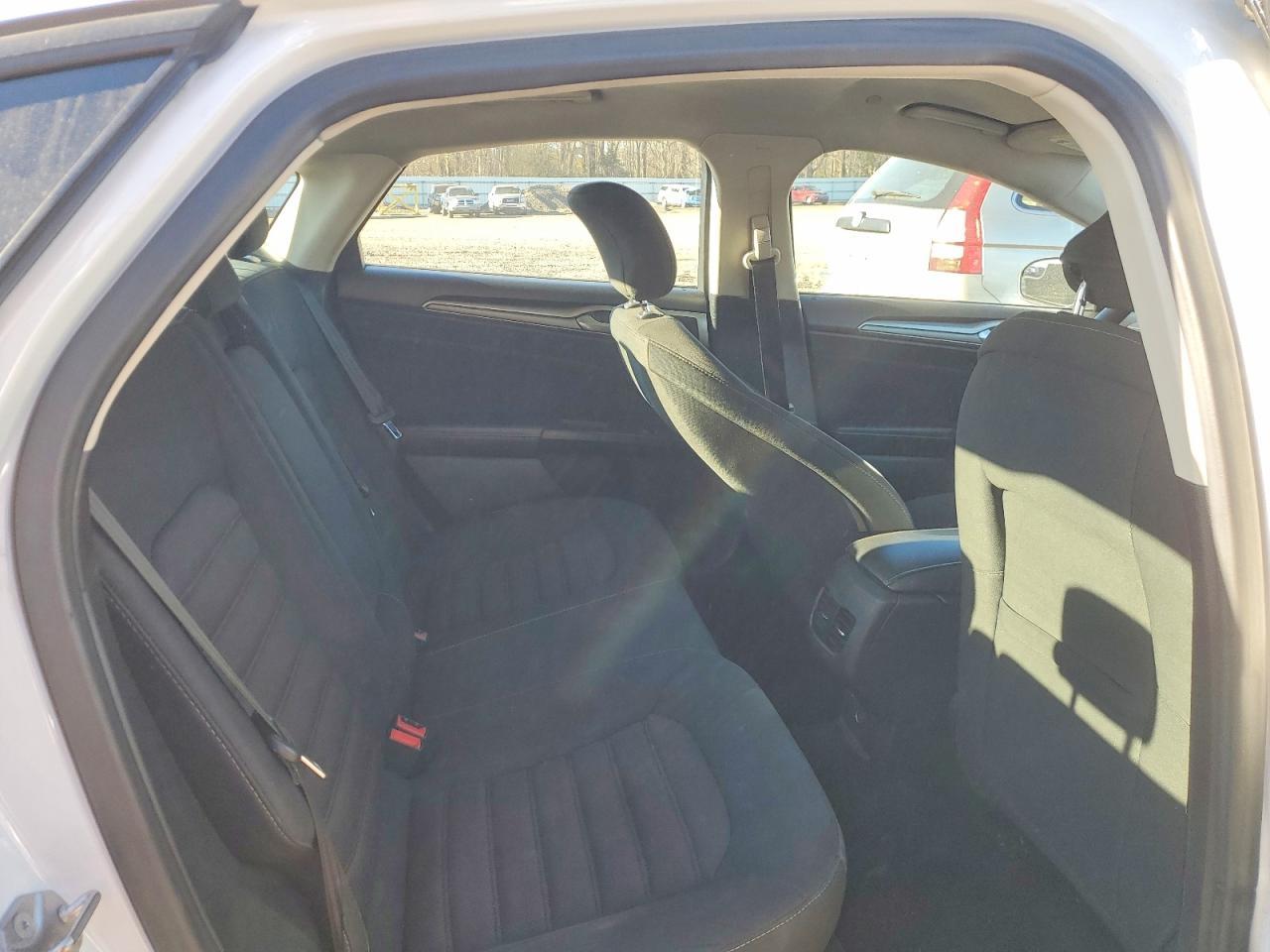 2018 Ford Fusion se Hybrid