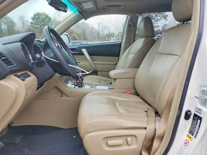 2012 Toyota Highlander Base