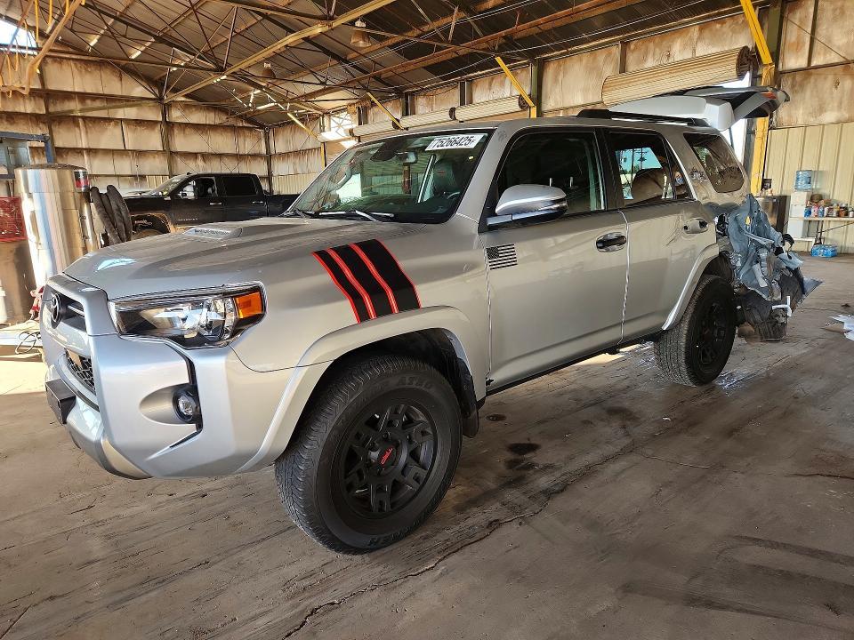 2023 Toyota 4runner se