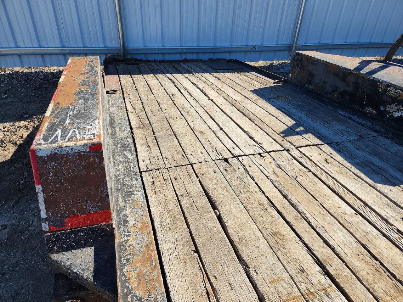 2006 Towmaster T-12T Equipment Trailer