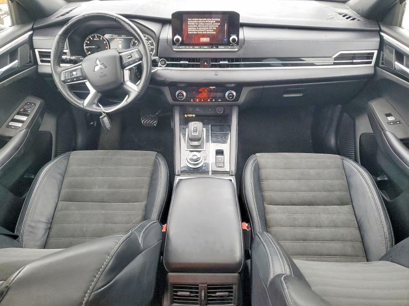 2022 Mitsubishi Outlander se