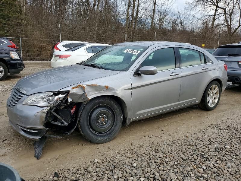 2013 Chrysler 200 lx