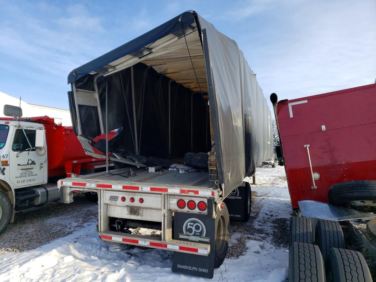 2019 East Manufacturing Flatbed tr