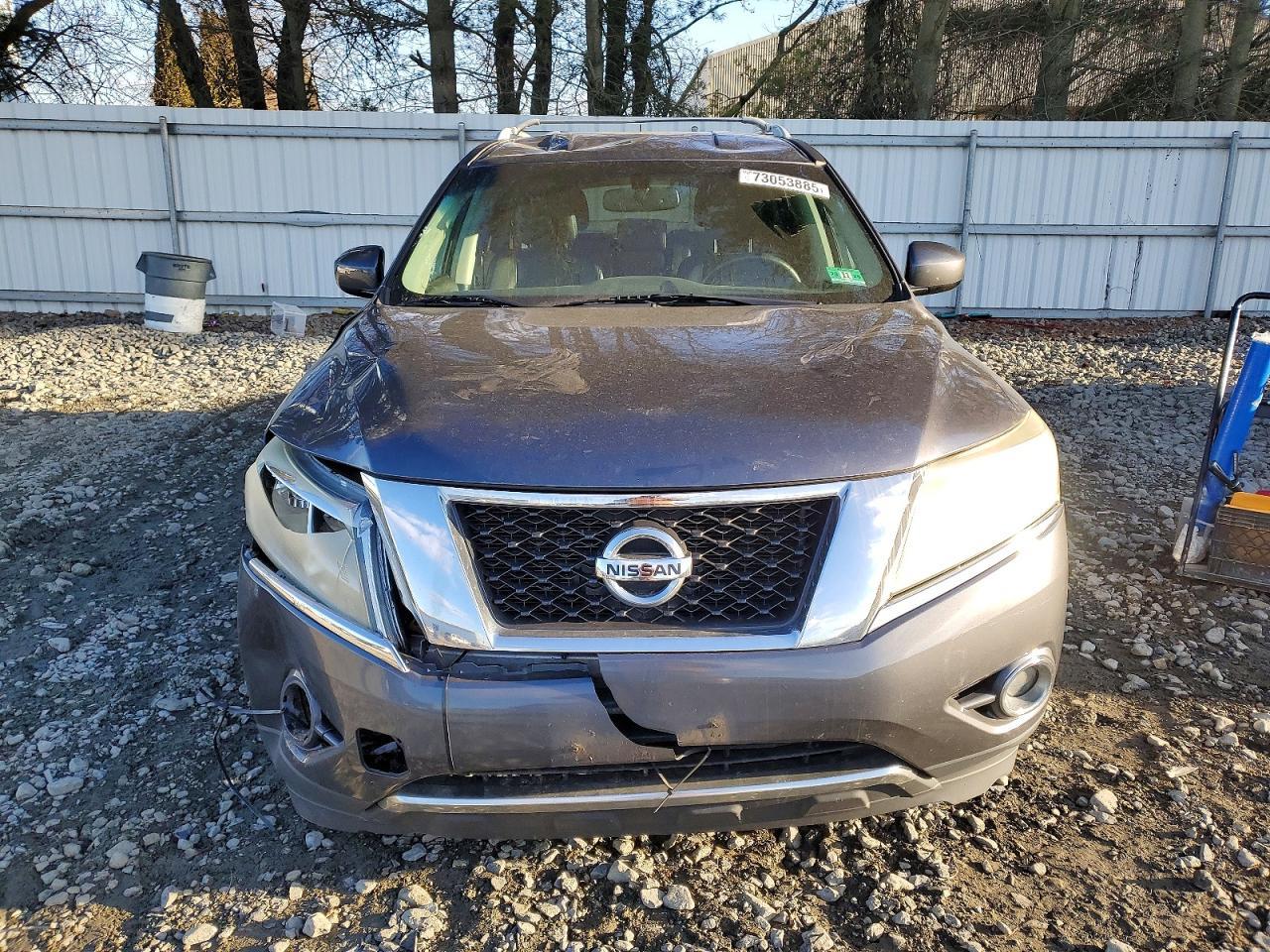 2014 Nissan Pathfinder s