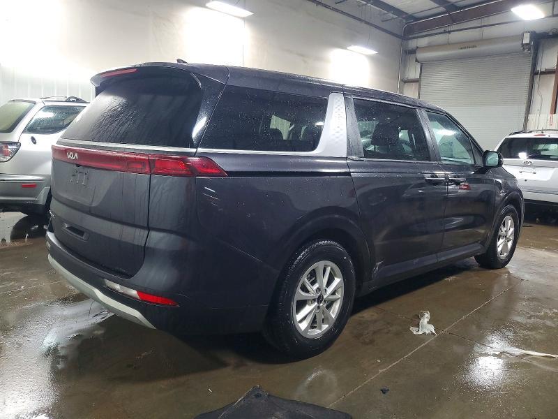 2022 KIA Carnival lx