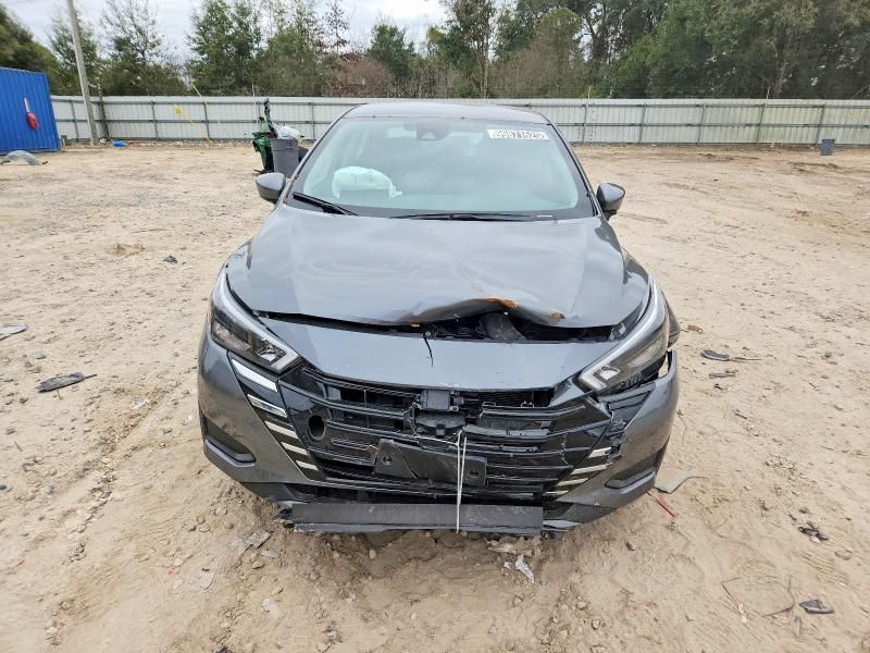 2025 Nissan Versa sv